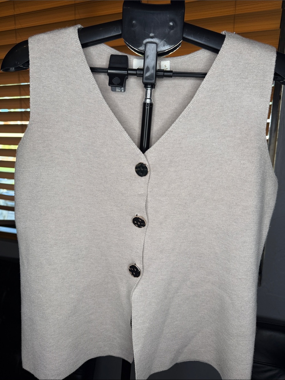 Cyrus Women's Sweater in Light Beige